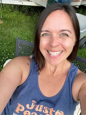 Meet your Posher, Melissa